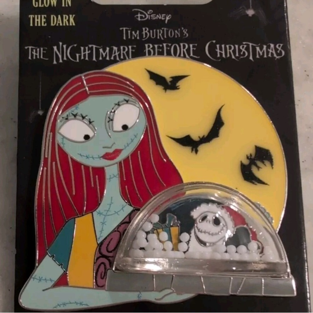 Disney Pin 2024 Glow In The Dark Sally Jack Nightmare Before Christmas LE 4500